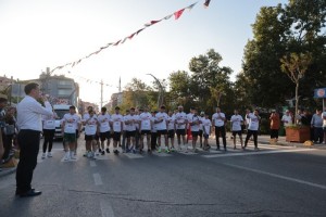 5. Kazak Gölü Festivali Zafer Bayramı Coşkusu ve Norm Ender Konseriyle Tamamlandı